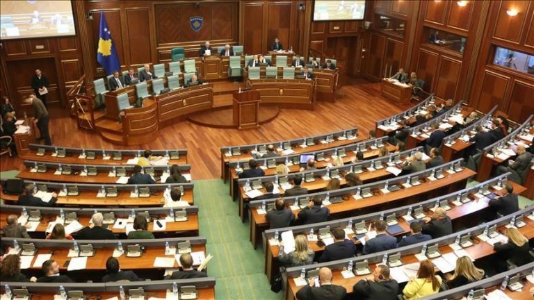 Pesë deputetët me më së shumti mungesa në Kuvend gjatë sesionit pranveror