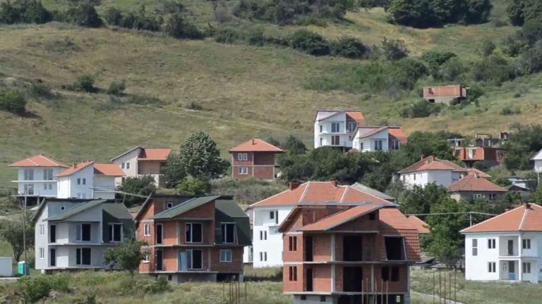 Ministria ndan mjete shtesë, për ndërtimin e shtëpive në veri