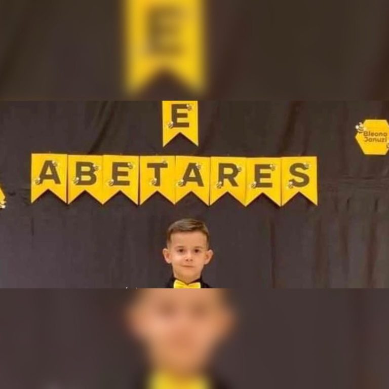 Ky është mesazhi i dhimbshëm i mësueses së vogëlushit të ndjerë