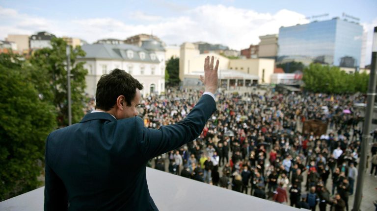 “Sondazhi i fundit e vë Vetëvendosjen me mbi 49% të votave – pa mërgatën“