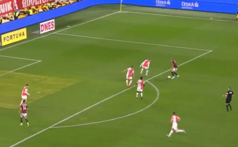 Albion Rrahmani shënon supergol në derbi ndaj Slavia Pragës