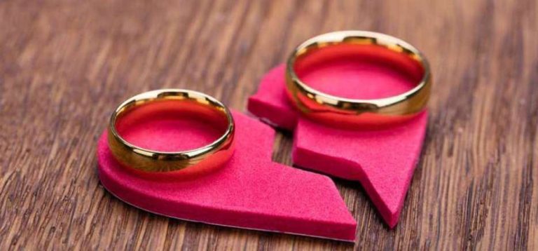 Shkak tradhtia, moderatori i njohur drejt divorcit me bashkëshorten