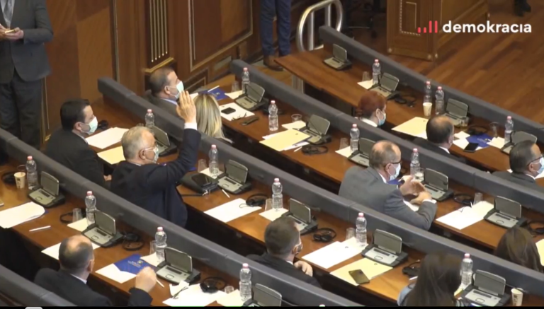 Haliti: PDK më penalizoi kur e votova Glaukun për kryeparlamentar, tash po e lypin