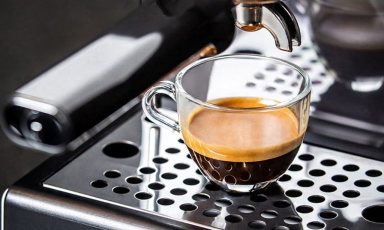 “Eskalon” çmimi i kafes në sheshin e Prishtinës, tani një kafe kushton deri në 2 euro