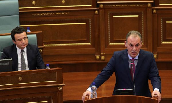Limaj paralajmëron zhvillime: A po shkojnë Nisma dhe VV drejt një marrëveshjeje?
