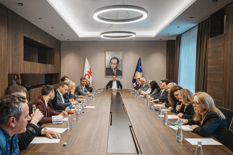 Letra e Kurtit për Abdixhikun, vjen reagimi i parë nga Lidhja Demokratike e Kosovës