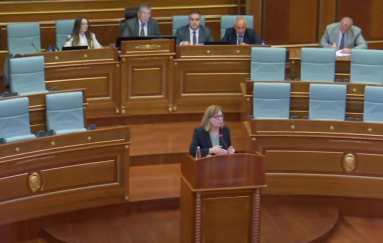 “Mund të na ftoni për herë të 48 çdo 48 orë por…”, Avni Dehari bën veprimin e papritur ndaj Hykmete Bajramit