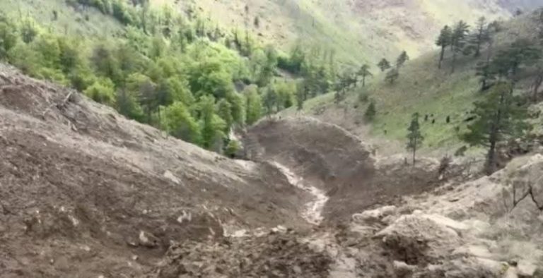 E dhimbshme: Ky është i riu që humbi jetën pasi u zu nga dheu gjatë punimeve