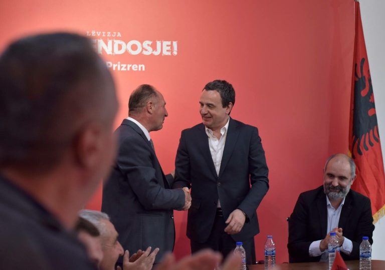 Kurti godet në ‘merkato’: Përforcim i madh nga LDK