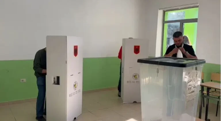 Përfundimi i zgjedhjeve në Shqipëri, të gjithë po çuditen me një gjë