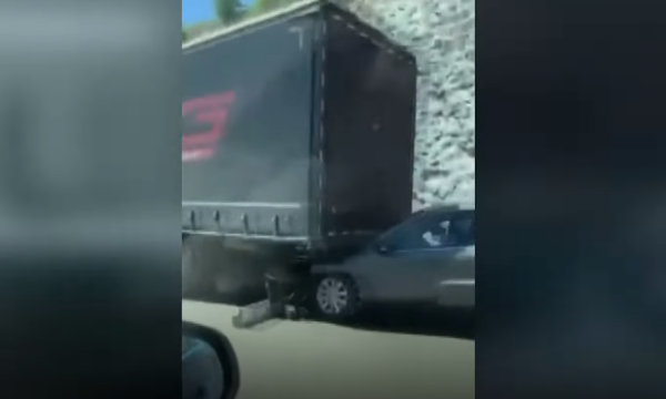 Aksidenti me fatalitet në autostradën “Ibrahim Rugova”, viktima shtetase e Shqipërisë