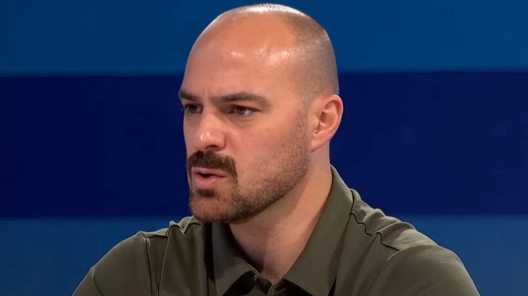 Ish banori i Big Brother mbjell flokët, duket kaq ndryshe me transformimin e ri