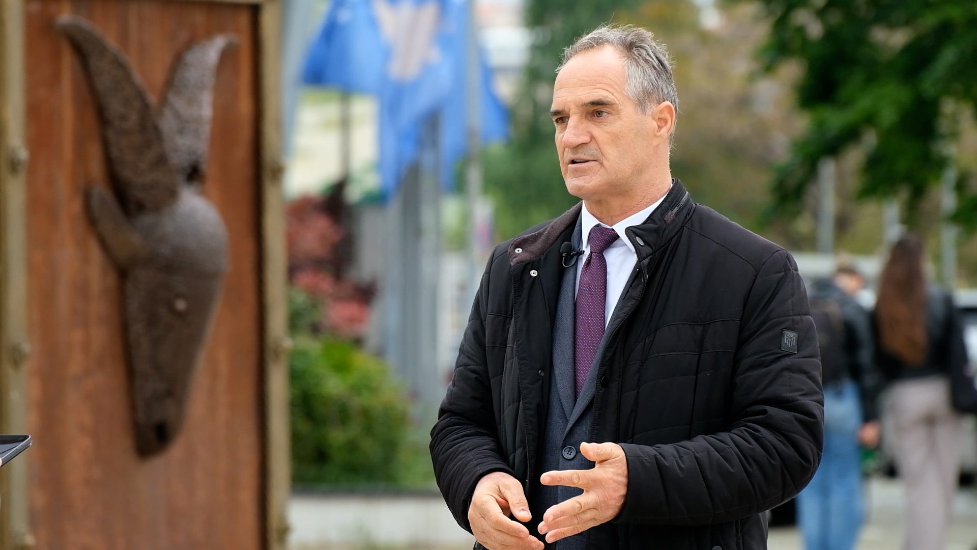 Bllokada në Kuvend, deputeti i PDK-së fton qytetarët të protestojnë