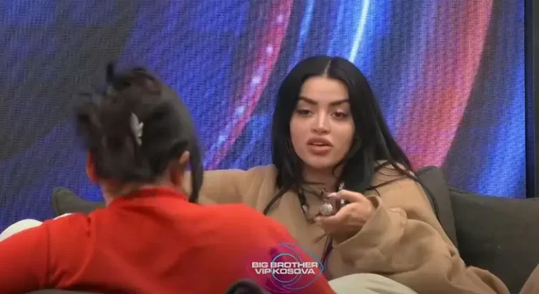 Anisa e shokuar, shpërthen në rrjete sociale