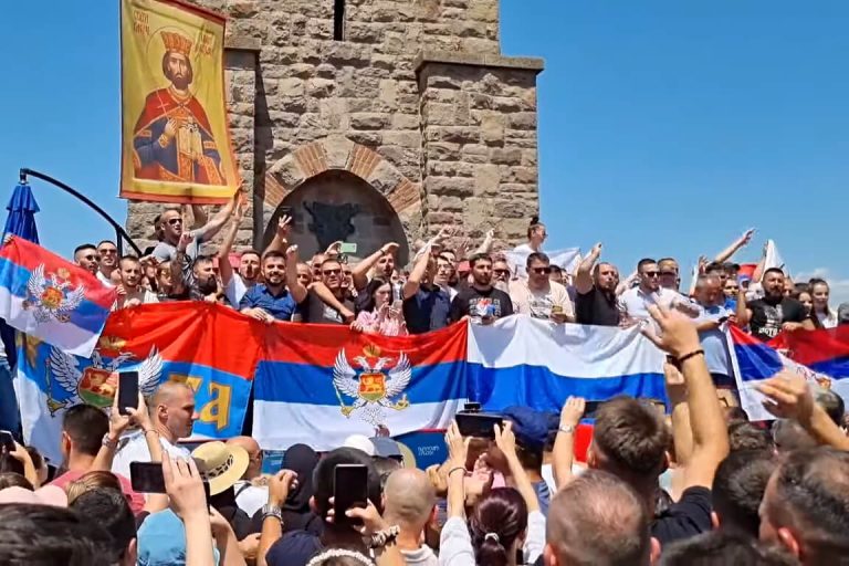 S’ka festë të Vidovdanit me flamuj e simbole serbe në Kosovë