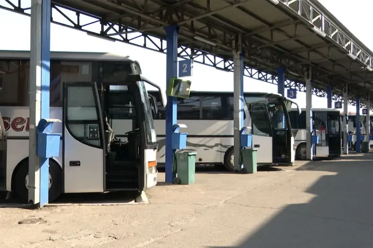 Rritet çmimi i biletave për autobusët Podujevë-Prishtinë
