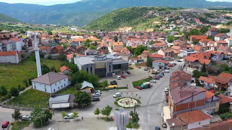 Detaje të reja nga vrąsja në Prizren – Pak orë para tragjedisë, viktima dhe i dyshuari kishin ngrënë bashkë