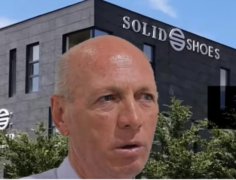 Pronari i “Solid Shoes”, Ahmet Kuçi paralajmëron zhvendosje të prodhimit në Kukës për shkak të problemeve me energjinë