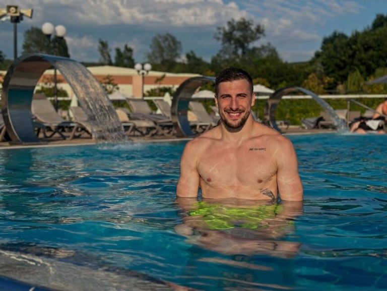 Mikaile Tmusic i Trepçës konvertohet në mysliman
