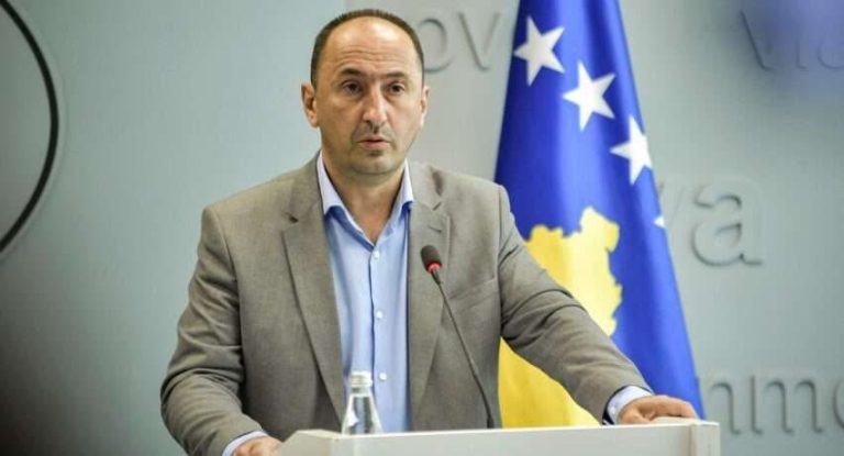 Dha dorëheqje shkaku i tij, zbulohet përplasja mes Liburn Aliut dhe Dimal Bashës në Kuvend