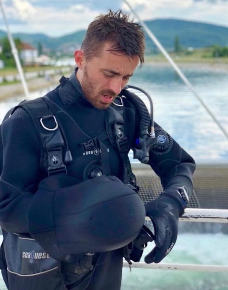 Zhytësi i njohur mitrovicas, Liridon Ahmeti, njofton largimin nga Kosova