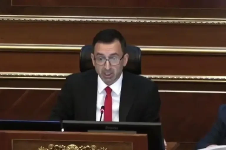 Basha e shpall të konstituuar Kuvendit pa zgjedhjen e njërit nënkryetar – thërret mbledhje të kryesisë për të hënën