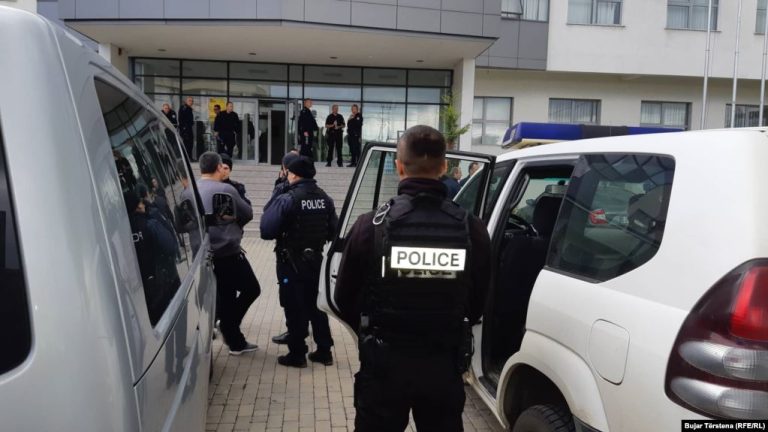 Ekskluzive: Ky është zyrtari i lartë i arrestuar për marrje rryshfeti