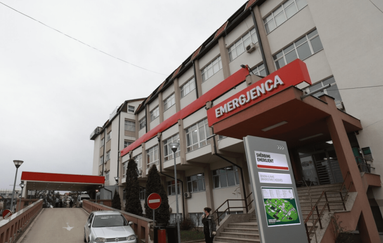 Vdes një grua në QKUK