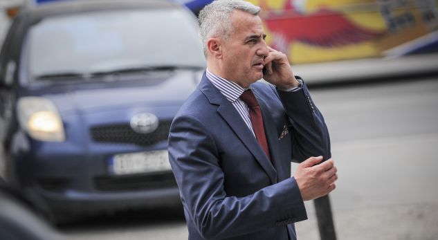 Koci për Kurtin: Nuk u ngrit në këmbë gjatë deklarimit në gjykatë, shumë keq