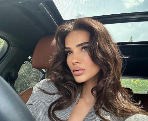 Arbenita ndez rrjetin, thumbon shoferët në Dubai