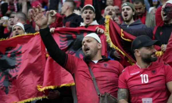 Serbia “goditet” para përballjes me Shqipërinë, konfirmohet edhe mungesa e tretë
