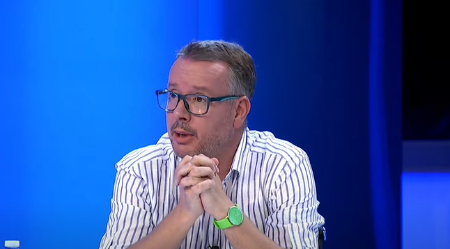 Kajtazi: Mimoza sonte po flet si politikane e rregullit, ama Mimoza e vërtetë është bashkëpunëtore e Radoiçiqit