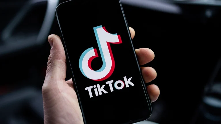 Studimi i ri për TikTokun duhet të jetë alarm për prindërit, këto janë gjetjet