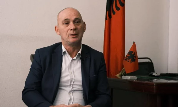Ish-deputeti i Kurtit: Bllokimi i Kuvendit ka ardhur nga vetë VV-ja