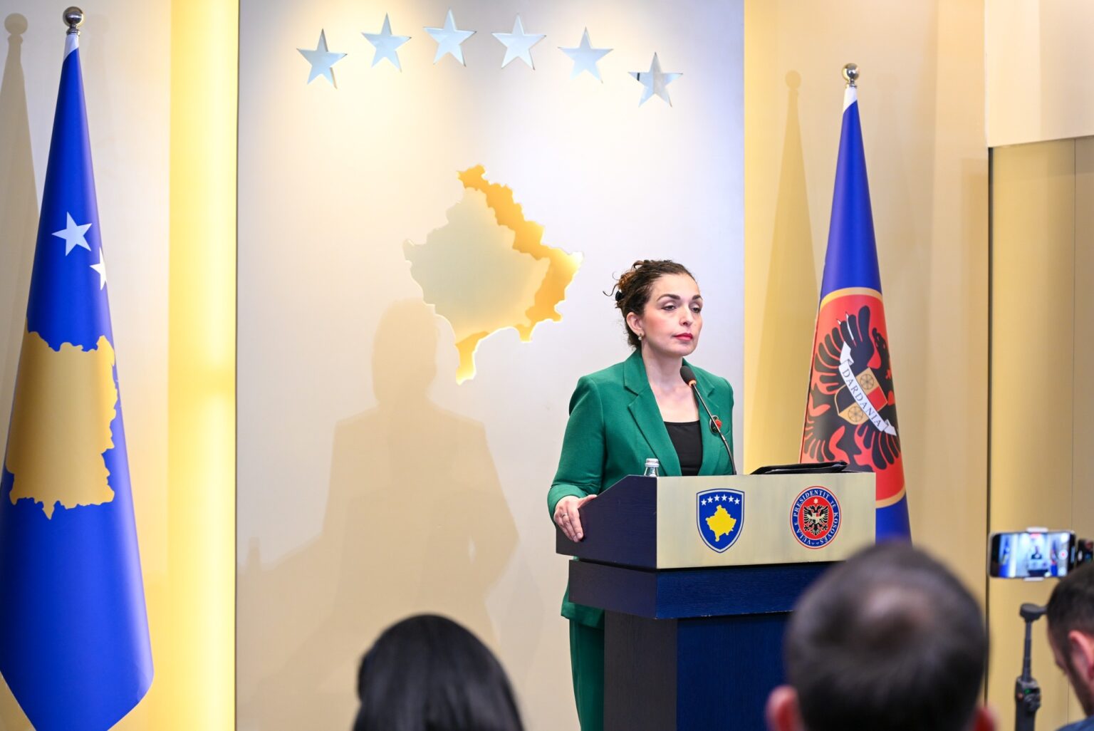 Presidentja Osmani ndërrmer këtë veprim pasi shpërndau Kuvendin