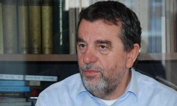 Krasniqi: Osmani po tenton të sigurojë mandatin e dytë, duke ndihmuar haptas dhe paturpësisht VV-në