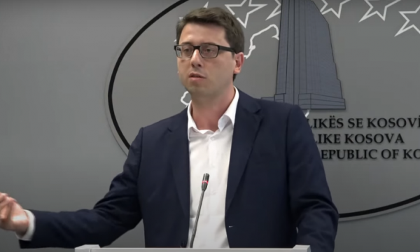 Subvebcionimi i faturave të rrymës, Hekuran Murati del me njoftim të rëndësishëm