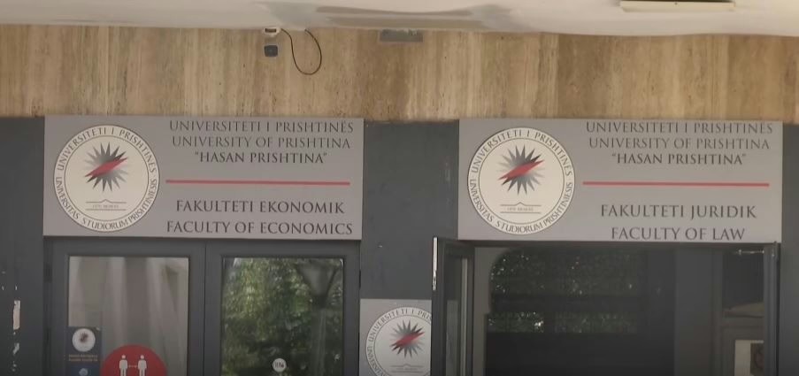 Studentët i gëzohën vendimit…