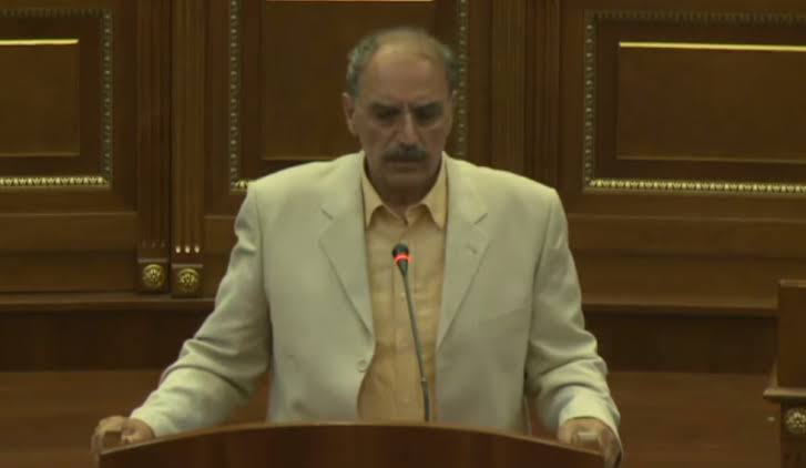 Profesori filozof i VV-së thotë se nuk do të kandidoj për deputet