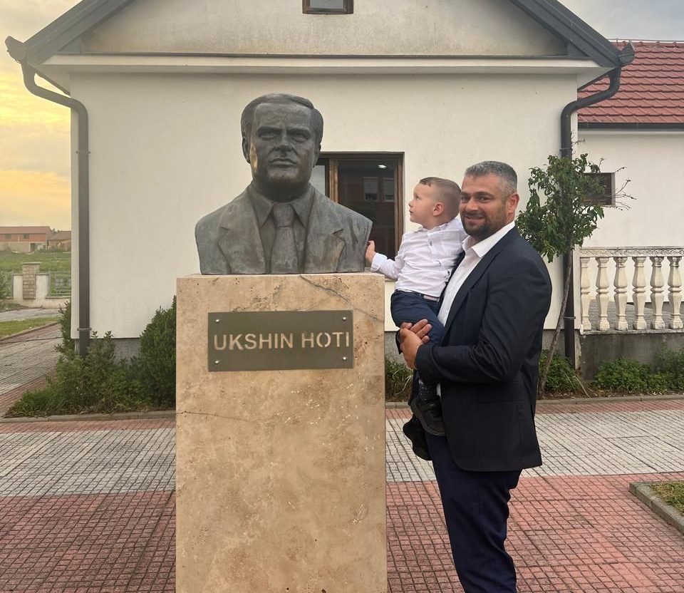 Pasi hyri në listën e VV-së, reagon Andin Hoti