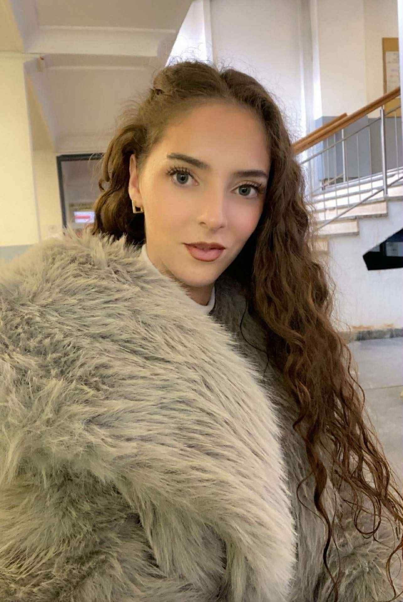 E dhimbshme: Vdes në moshë të re, Leonita Hoti