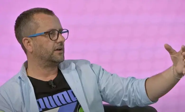 “Budallaku ka nisë mu bo vlerë” – Aktori Jeton Zogjani reagon për tekstin e Edona Llalloshit kushtuar Albin Kurtit