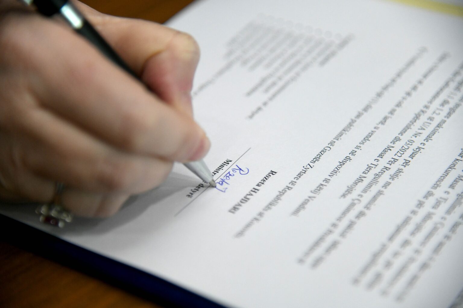 Rritja e çmimeve të naftës, Qeveria në detyrë del me këtë vendim