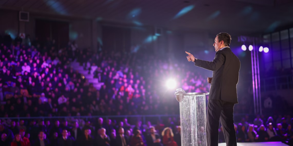 Kurti nuk ndalet, premton 1 miliard euro…