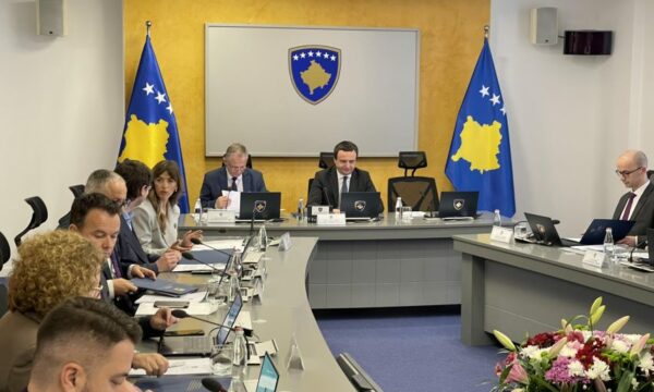 Në mbledhjen e fundit për këtë vit të qeverisë në detyrë janë miratuar këto tri pika