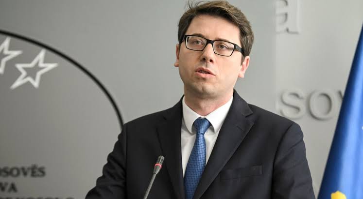 Paga e 13-të, Murati jep lajmin e keq