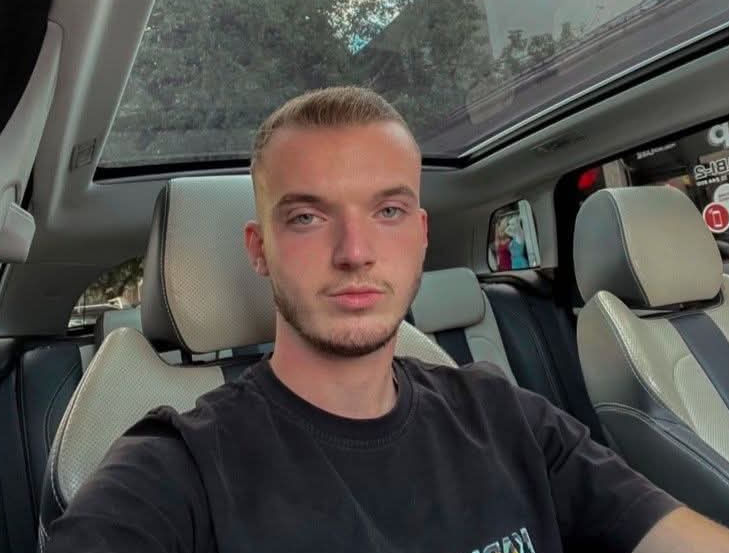 Sot varroset Endrit Lajqi, i riu që u gjet i vdekur në një vilë në Pejë