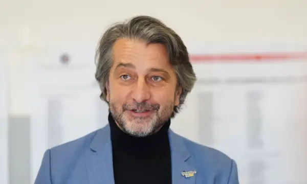 Taksë për qytetarët e komunave tjera që vijnë në Prishtinë me vetura, Rama tregon kur hyn në fuqi