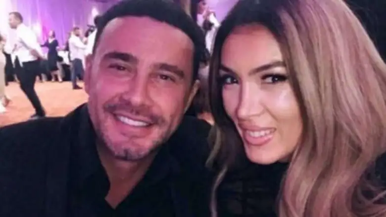 Nora dhe Roberti shijojnë së bashku pushimet dimërore