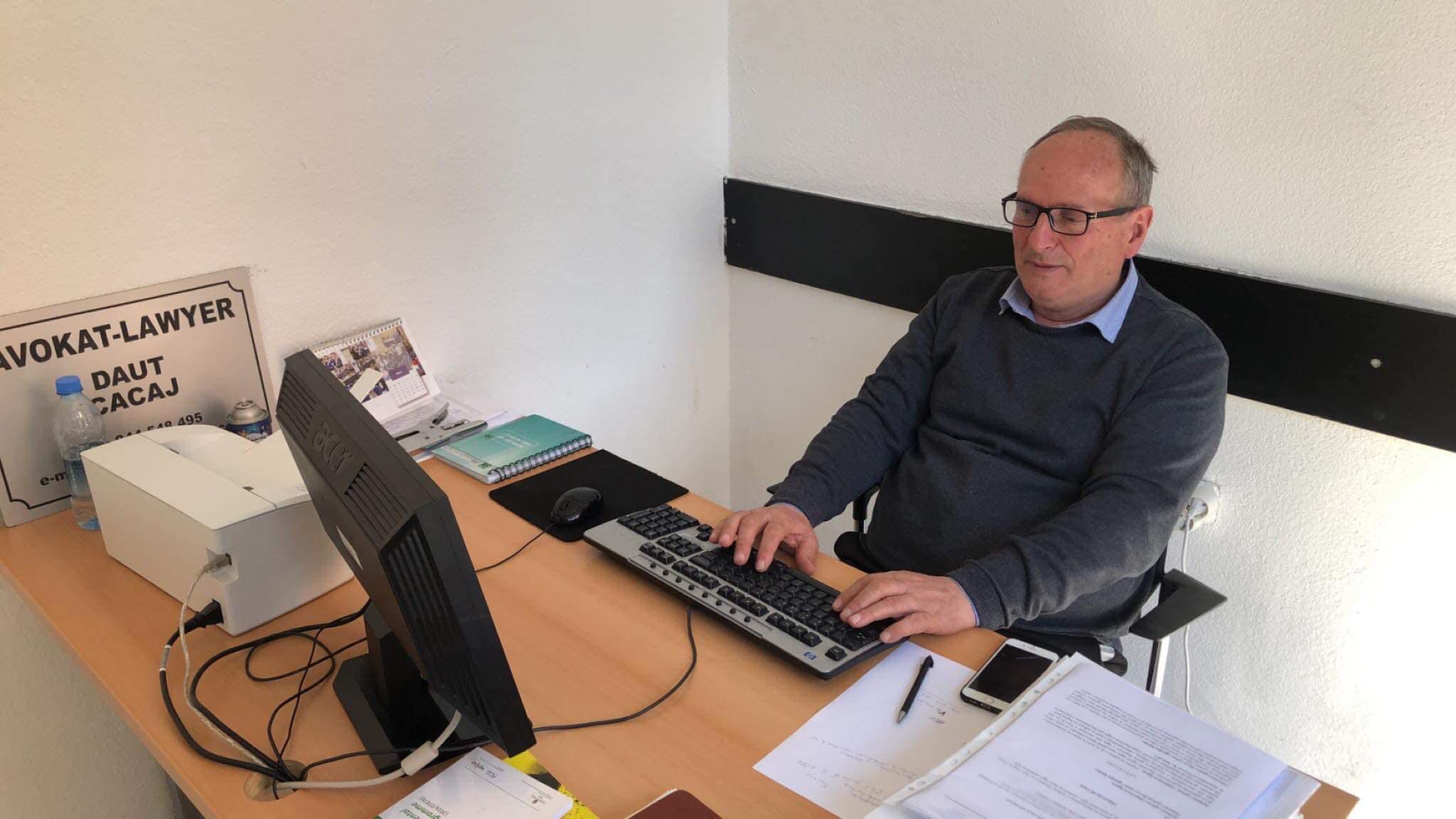 Të shtënat në Deçan – dyshohet se i plagosur mbeti edhe avokati kosovar